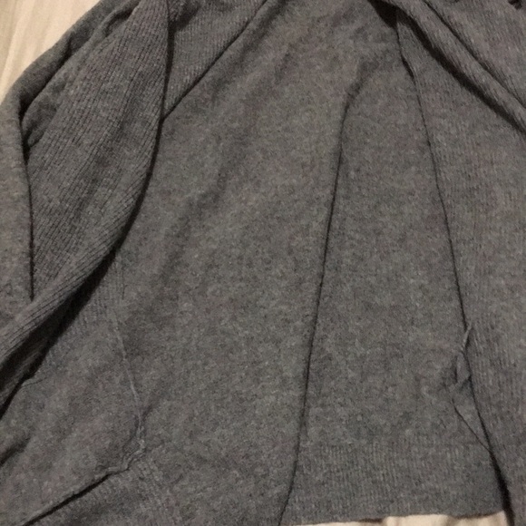 Cardigan - Picture 2 of 5